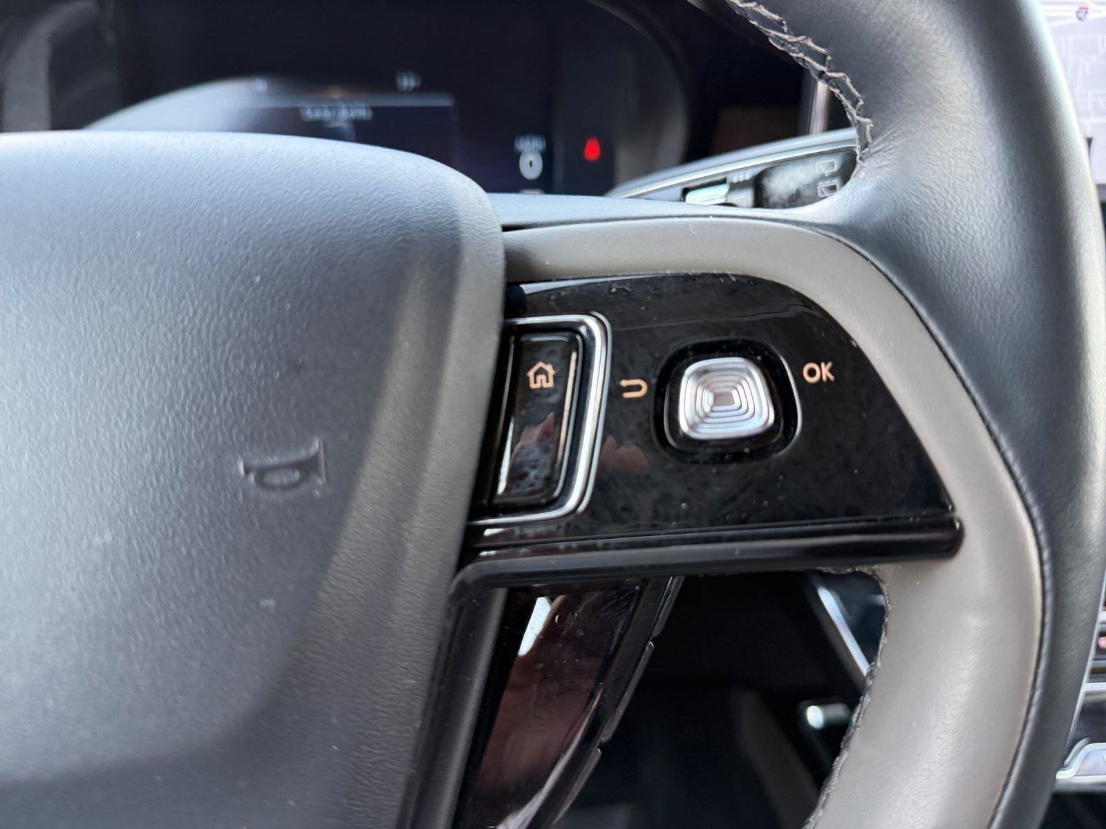 2023 Lincoln Corsair Base