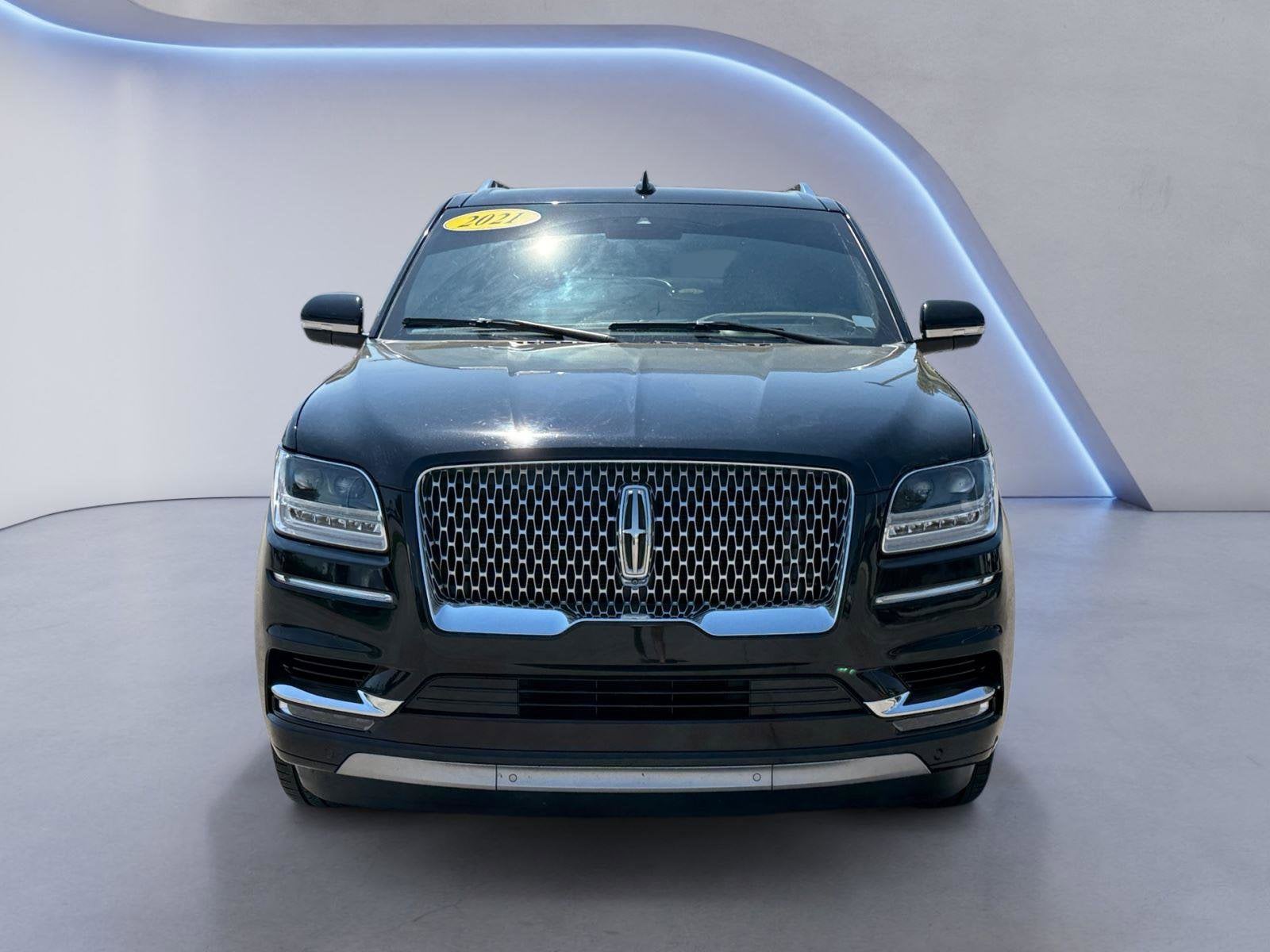 2021 Lincoln Navigator Base