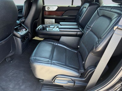 2021 Lincoln Navigator Base