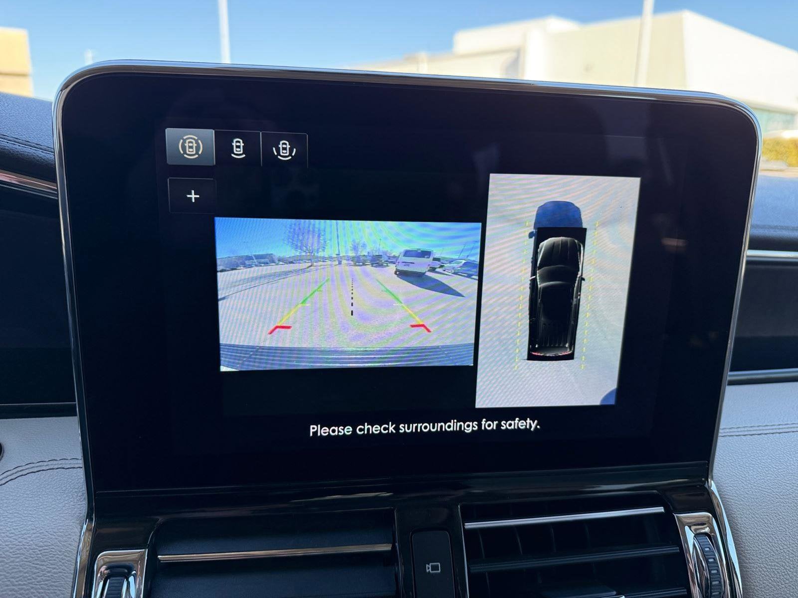 2021 Lincoln Navigator Base