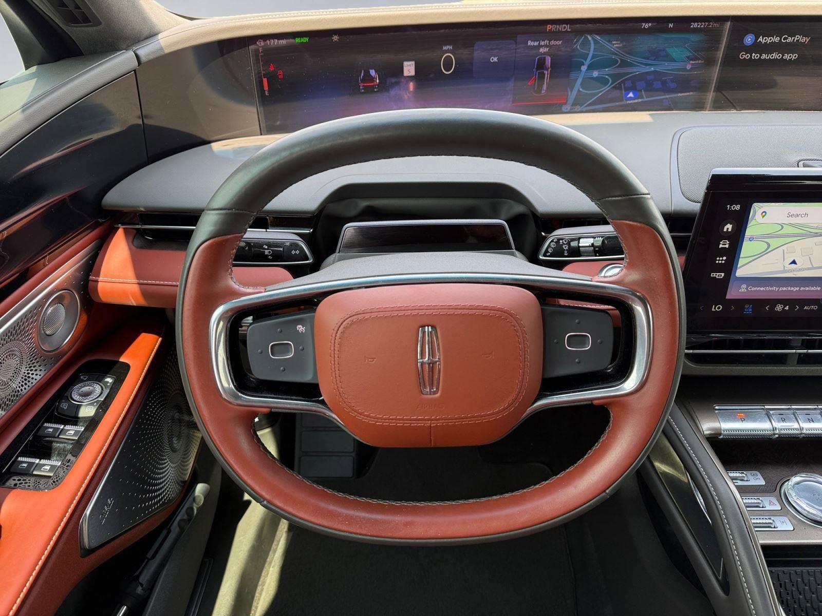 2024 Lincoln Nautilus Base