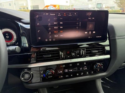 2026 Nissan Pathfinder Platinum 4WD