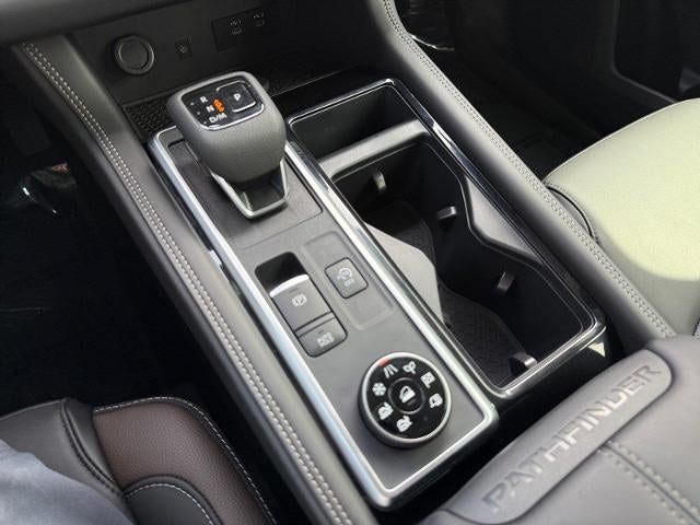 2026 Nissan Pathfinder Platinum 4WD