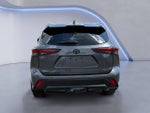 2024 Toyota Highlander LE AWD (SE)