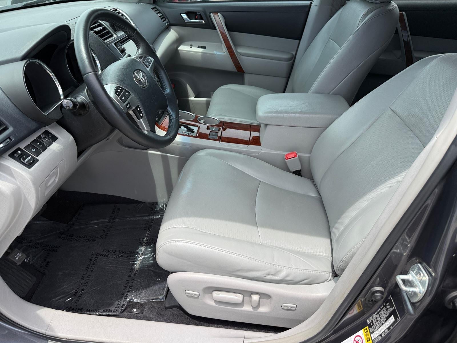 2013 Toyota Highlander FWD 4dr V6 Limited (Natl)