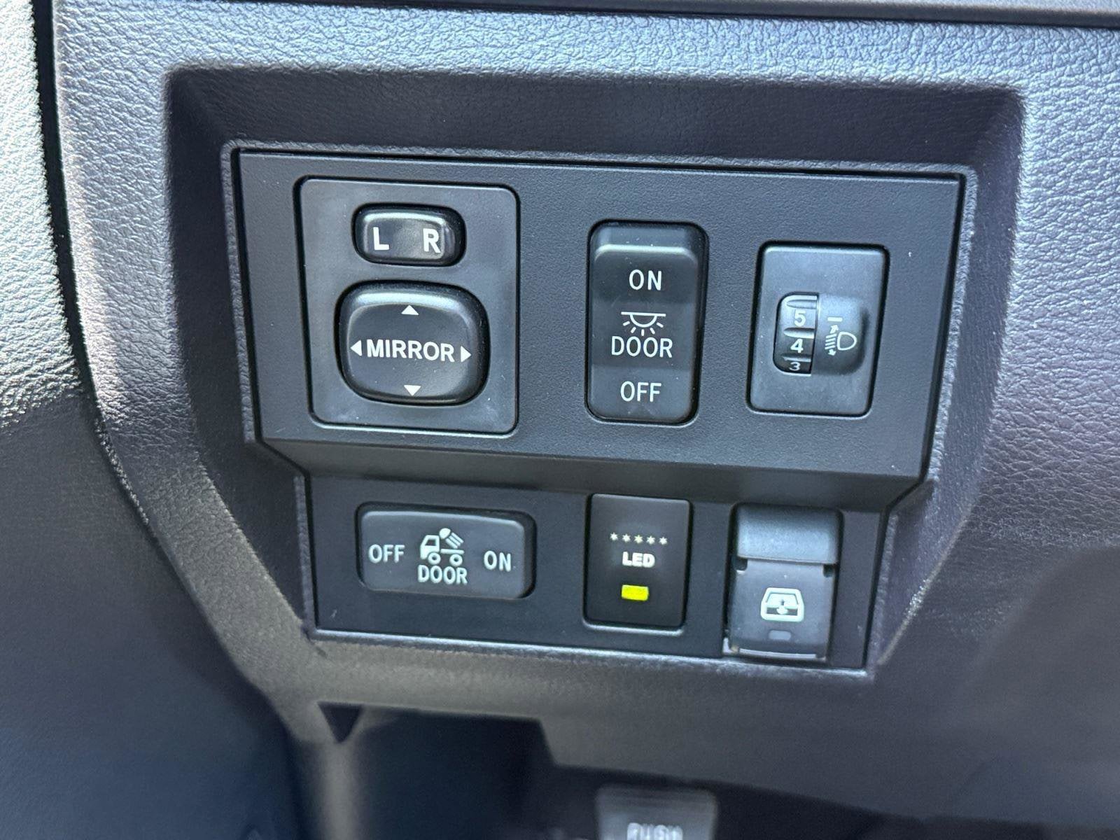 2015 Toyota Tundra 2WD Truck Base