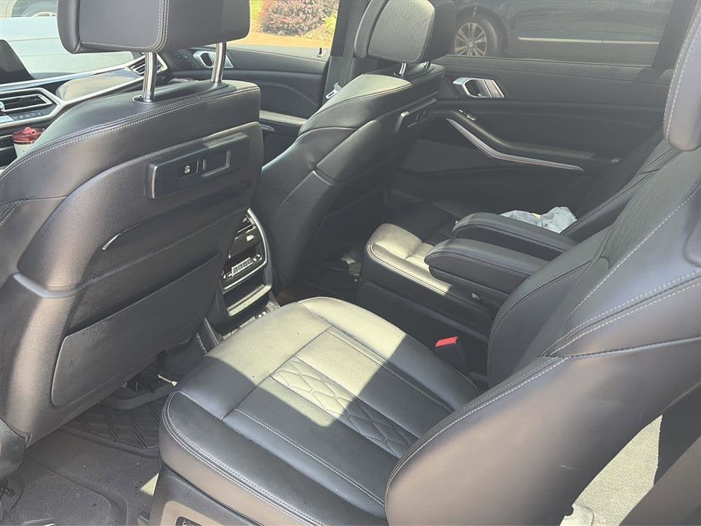 2022 BMW X7 Base