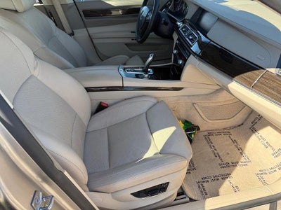 2009 BMW 7 Series Sedan