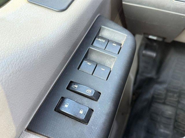 2009 Ford Super Duty F-450 DRW XLT