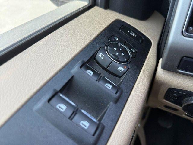 2019 Ford Super Duty F-450 DRW LARIAT