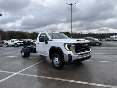 2026 GMC Sierra 3500 HD Chassis Cab Pro
