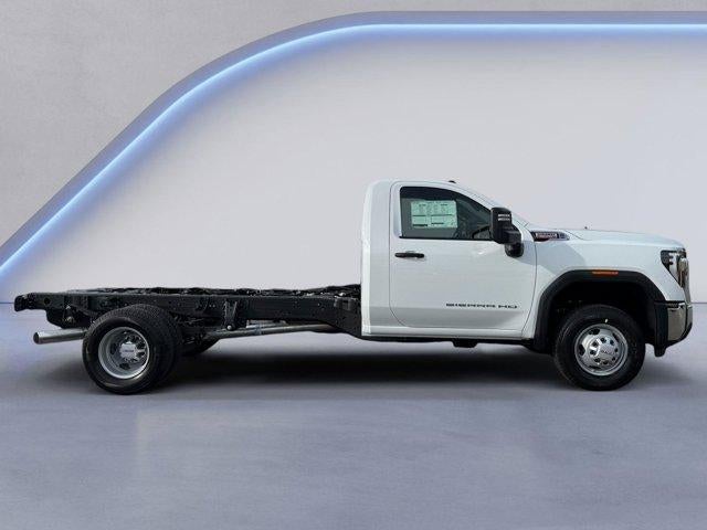 2026 GMC Sierra 3500 HD Chassis Cab Pro