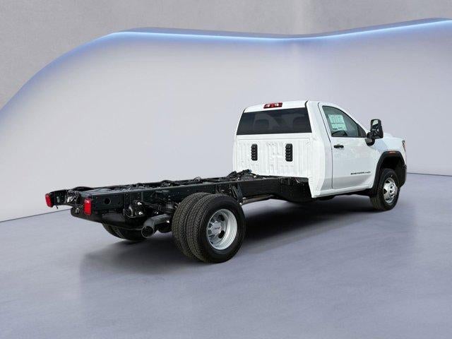 2026 GMC Sierra 3500 HD Chassis Cab Pro