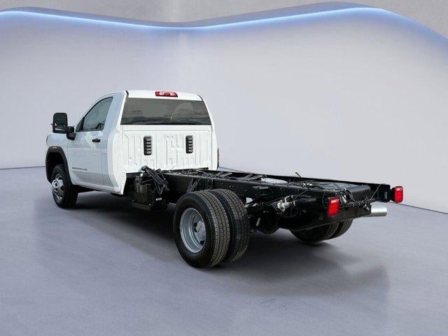 2026 GMC Sierra 3500 HD Chassis Cab Pro