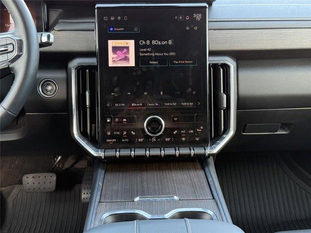 2024 GMC Acadia AWD Denali