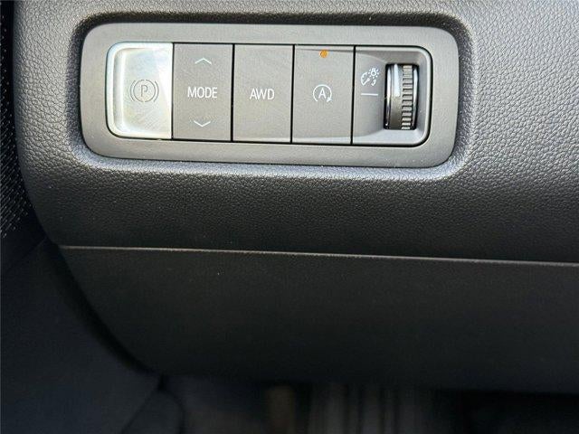 2024 GMC Acadia AWD Denali