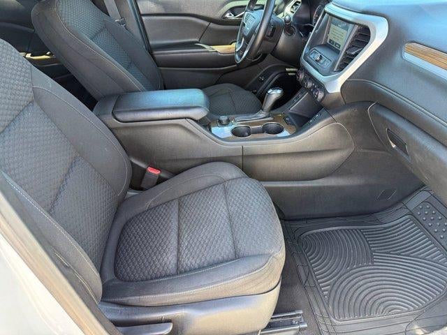 2017 GMC Acadia SLE