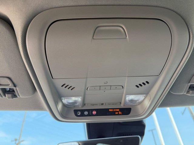 2022 Cadillac XT4 FWD Premium Luxury