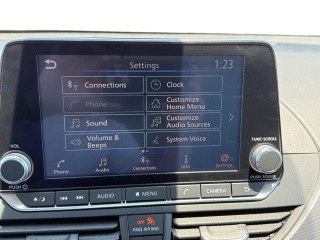 2025 Nissan Altima SR