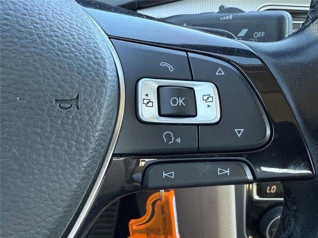 2018 Volkswagen Passat R-Line