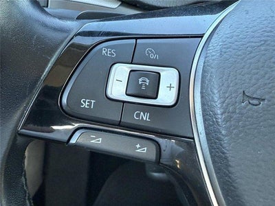 2018 Volkswagen Passat R-Line