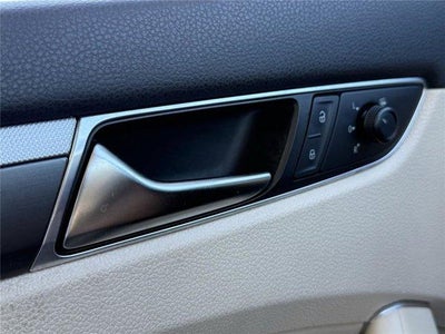 2018 Volkswagen Passat R-Line