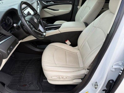 2022 Buick Enclave Essence