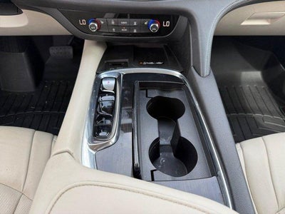 2022 Buick Enclave Essence