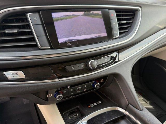 2022 Buick Enclave Essence