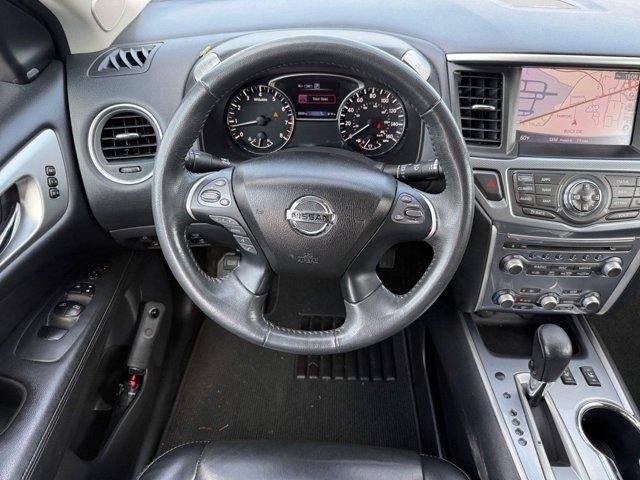 2017 Nissan Pathfinder SL