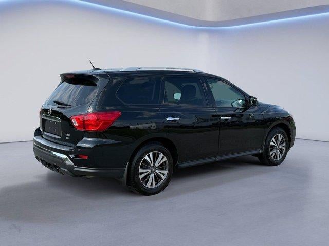 2017 Nissan Pathfinder SL