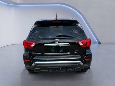 2017 Nissan Pathfinder SL