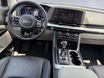 2024 Kia Carnival LX