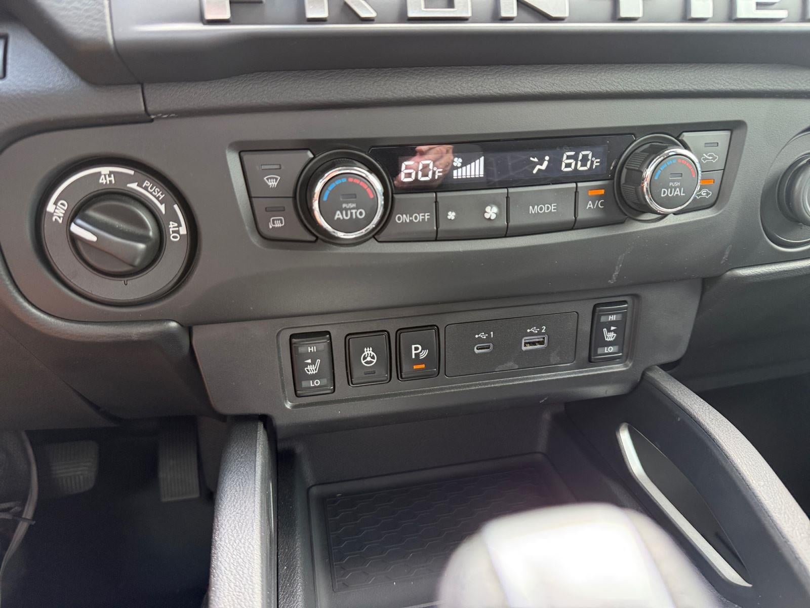 2025 Nissan Frontier SV