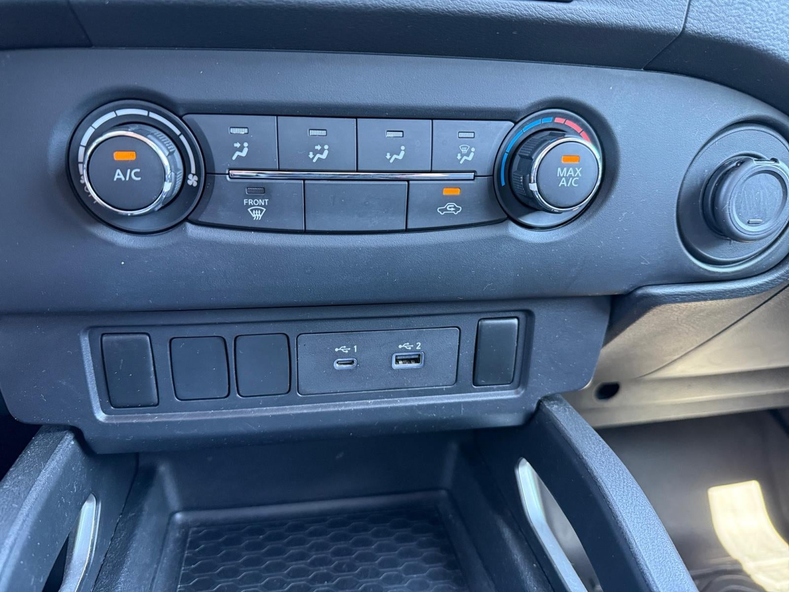 2023 Nissan Frontier SV