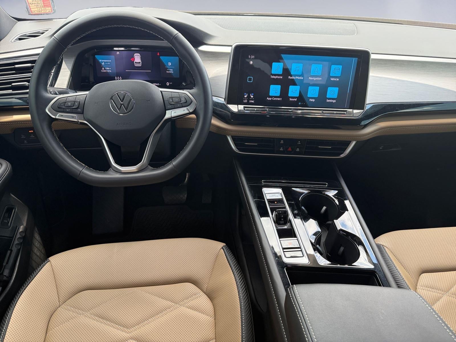 2024 Volkswagen Atlas Cross Sport 2.0T SE w/Technology