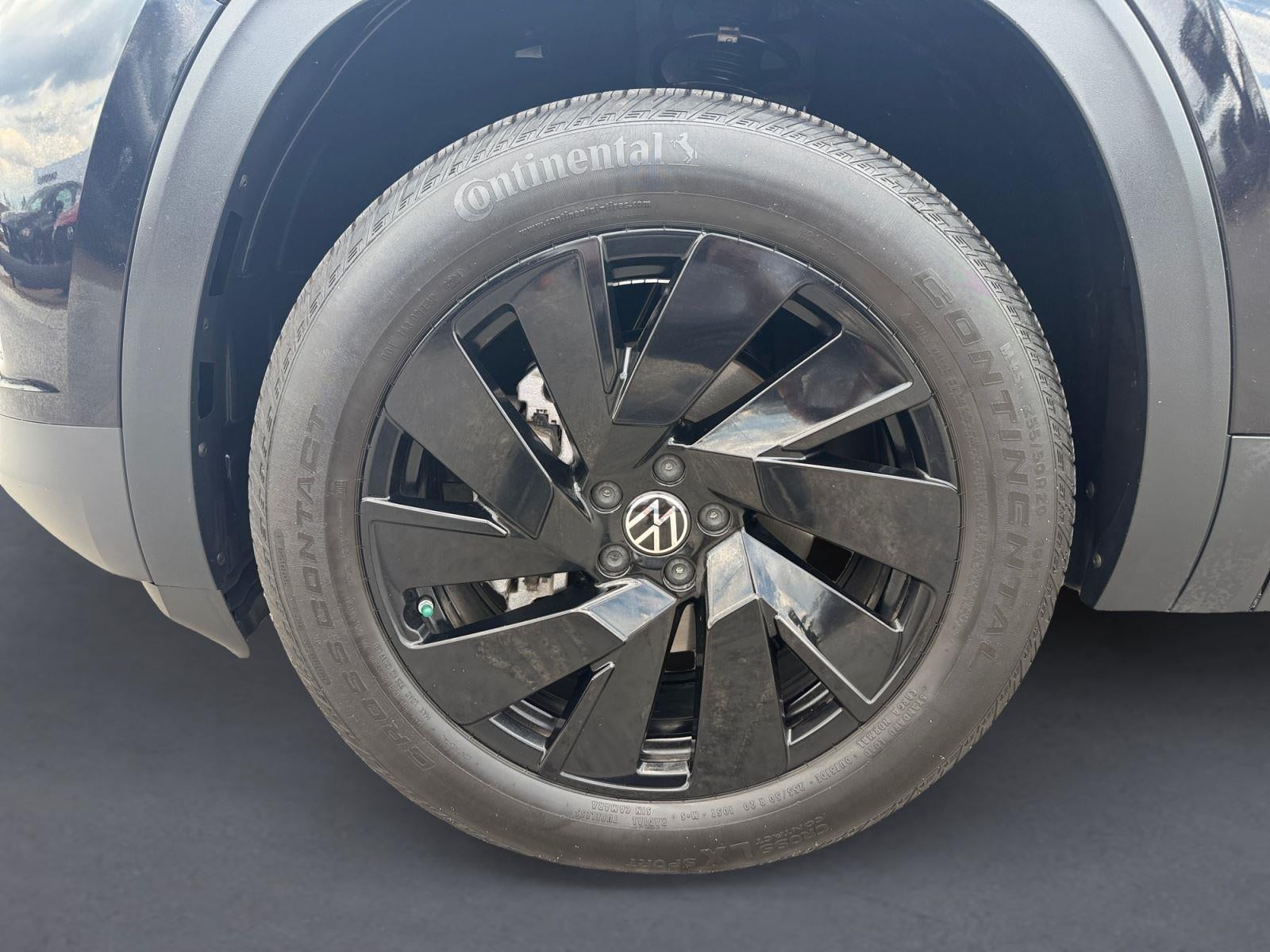 2024 Volkswagen Atlas Cross Sport 2.0T SE w/Technology