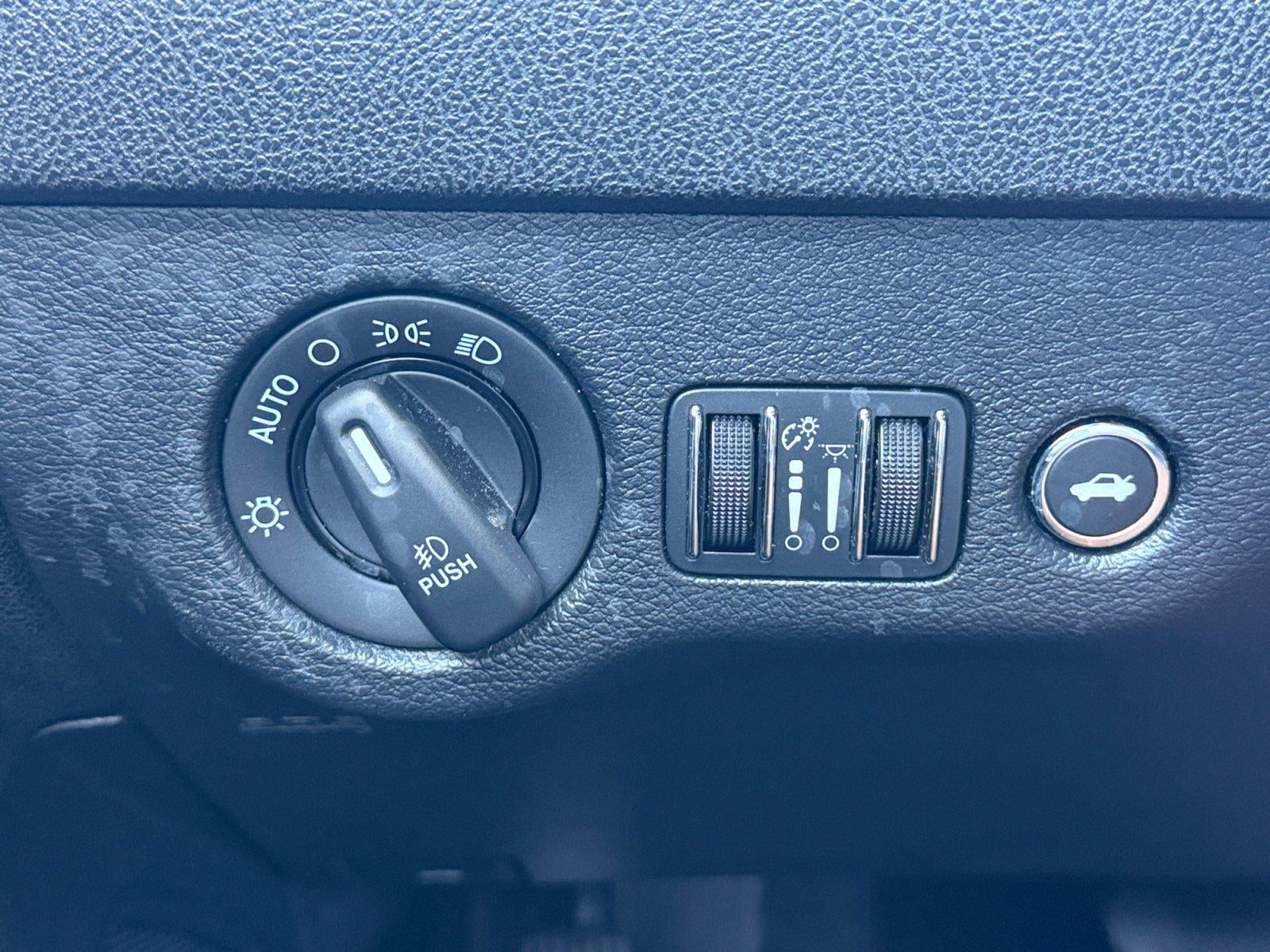 2012 Dodge Charger SXT