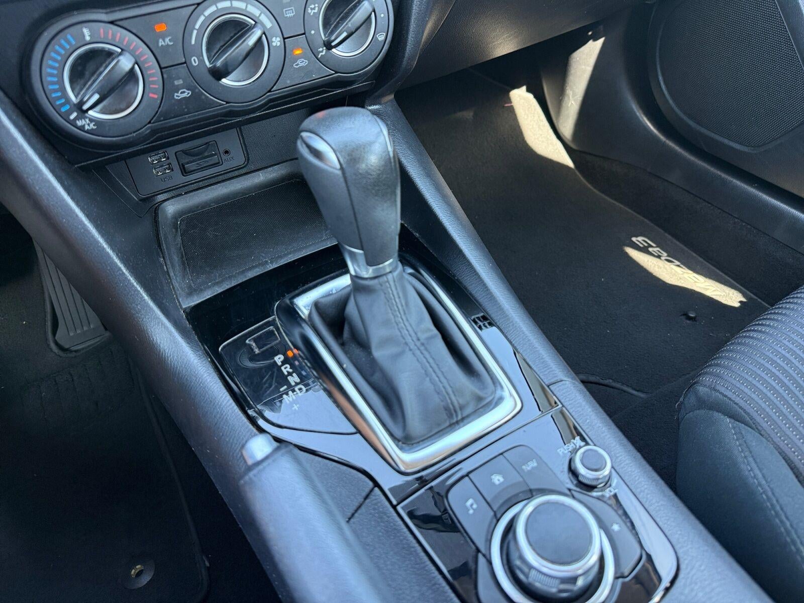 2016 Mazda Mazda3 i Sport