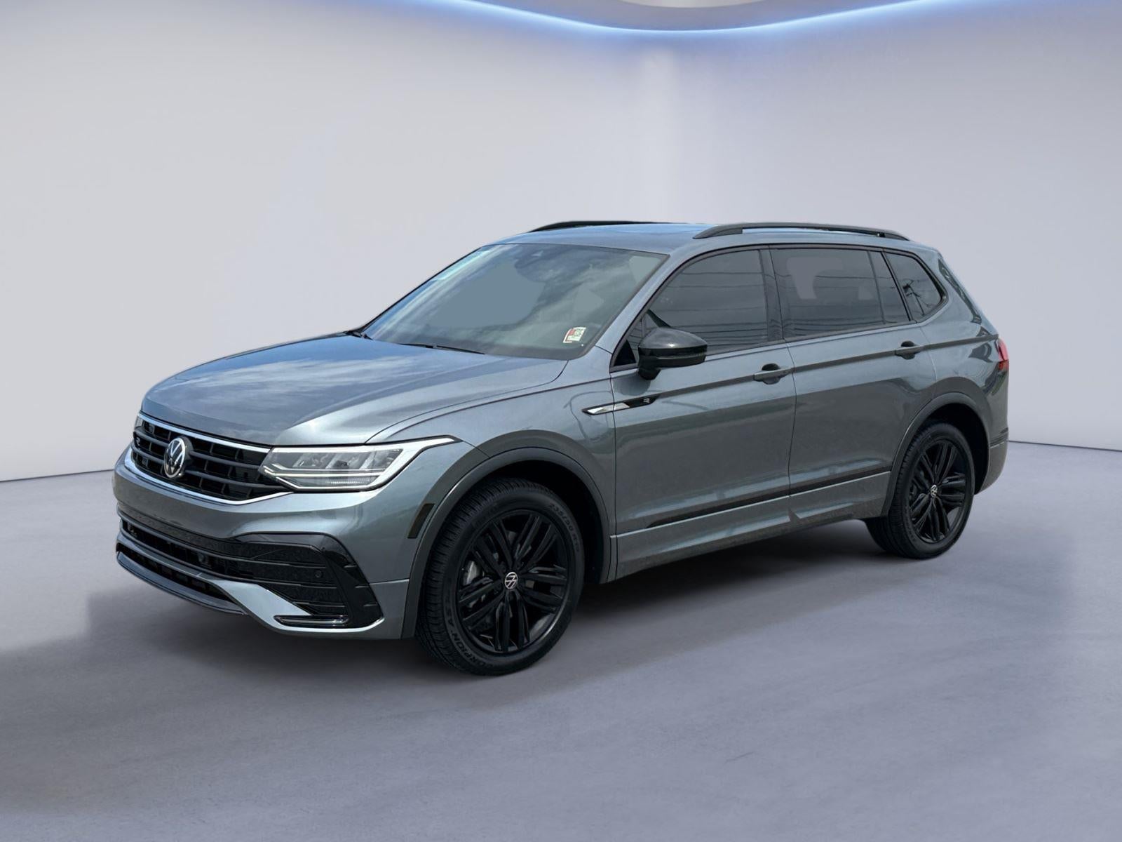2022 Volkswagen Tiguan SE R-Line Black