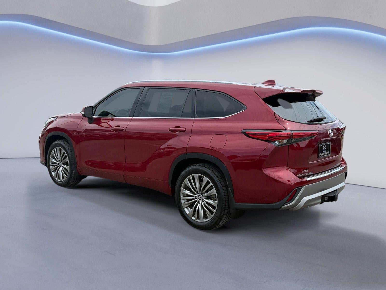 2022 Toyota Highlander Platinum