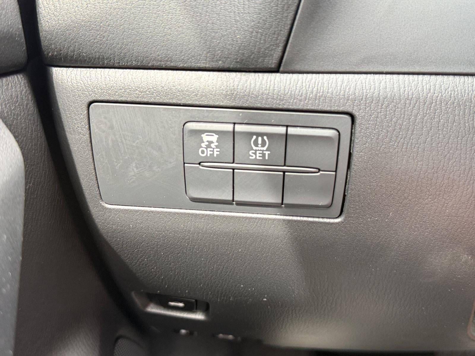 2015 Mazda Mazda3 i SV