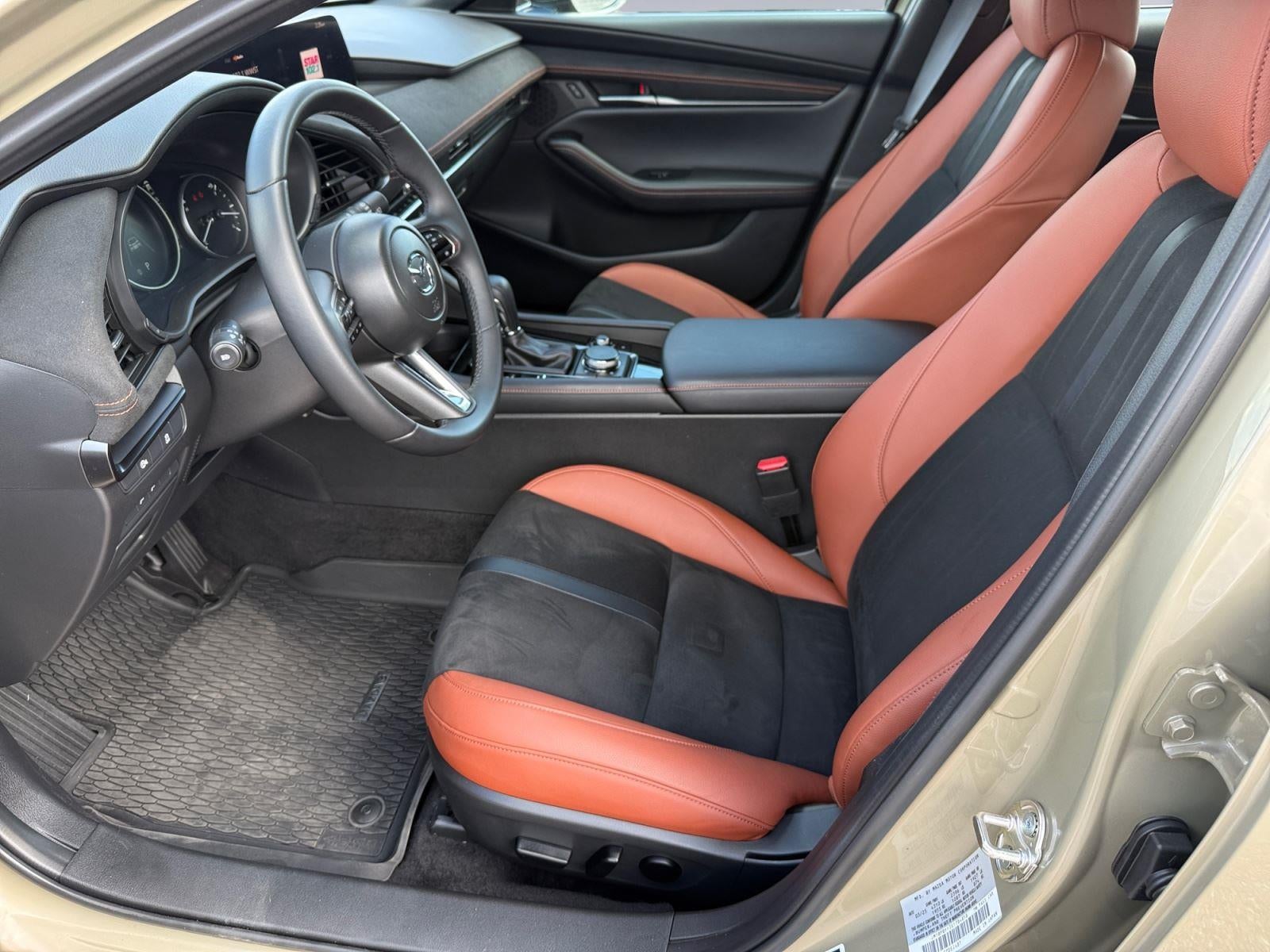 2025 Mazda Mazda3 Hatchback 2.5 Carbon Turbo