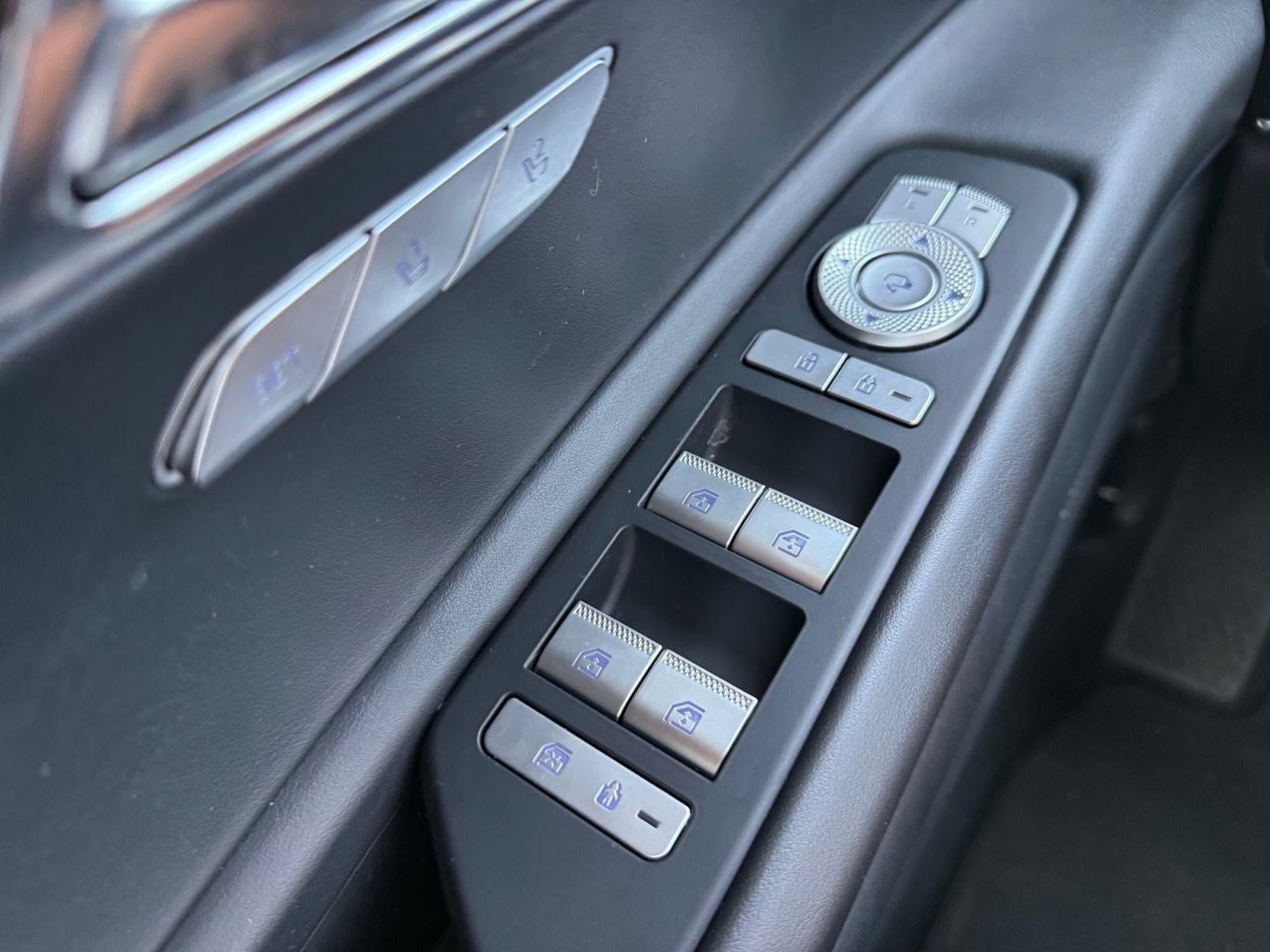 2024 Genesis GV80 Base