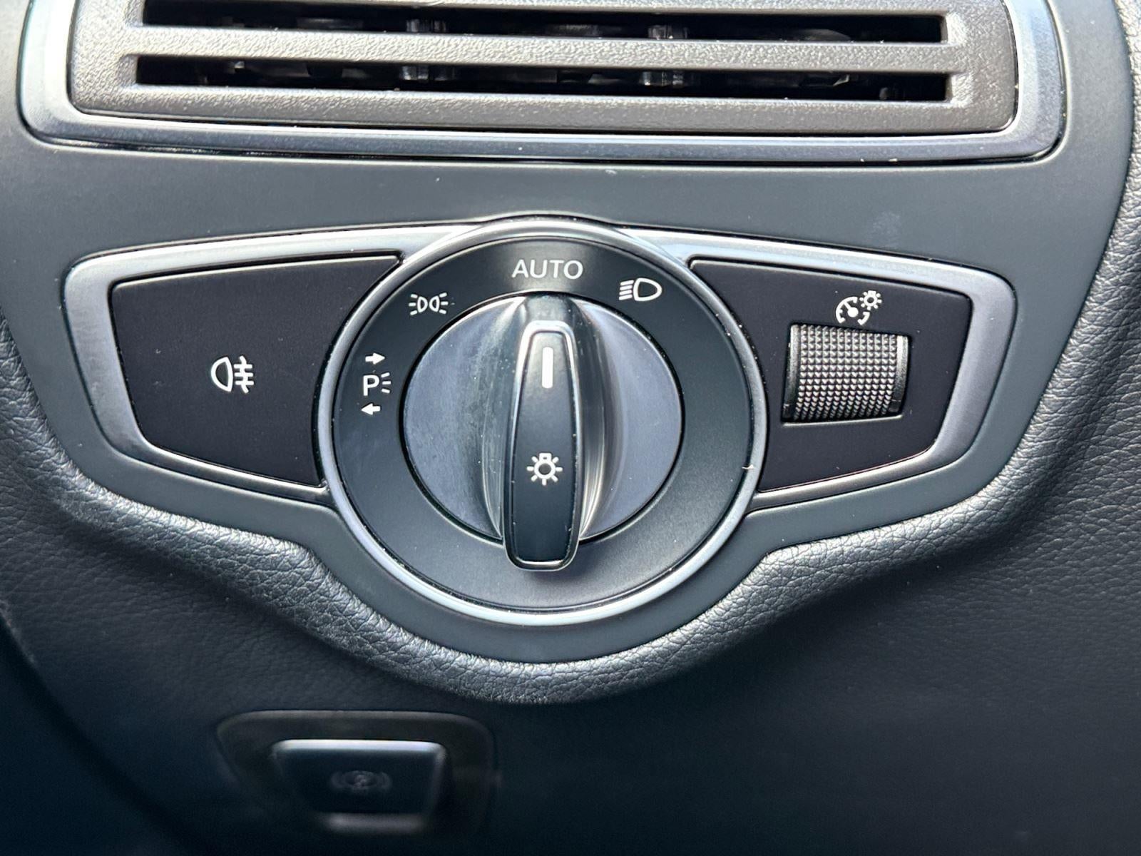 2019 Mercedes-Benz GLC GLC 300