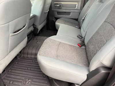 2017 RAM 1500 Big Horn 4x4 Crew Cab 6'4" Box