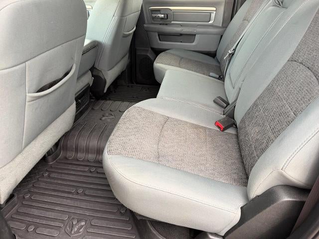 2017 RAM 1500 Big Horn 4x4 Crew Cab 6'4" Box