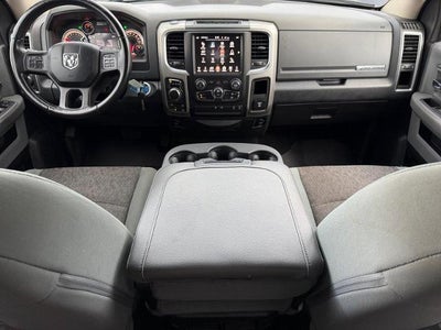 2017 RAM 1500 Big Horn 4x4 Crew Cab 6'4" Box