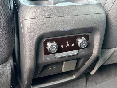 2025 Chevrolet Traverse LT w/1LT