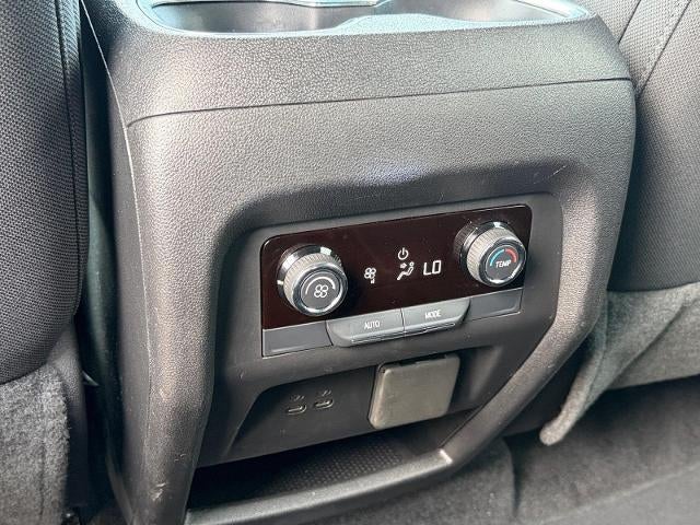 2025 Chevrolet Traverse LT w/1LT